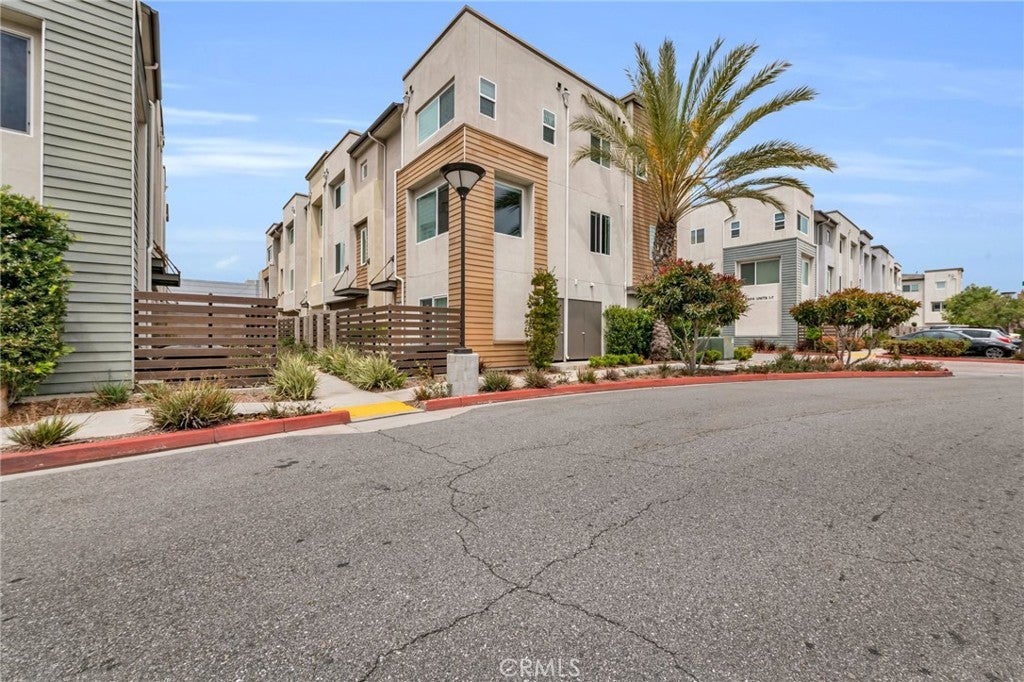 14410 Lily Lane 2