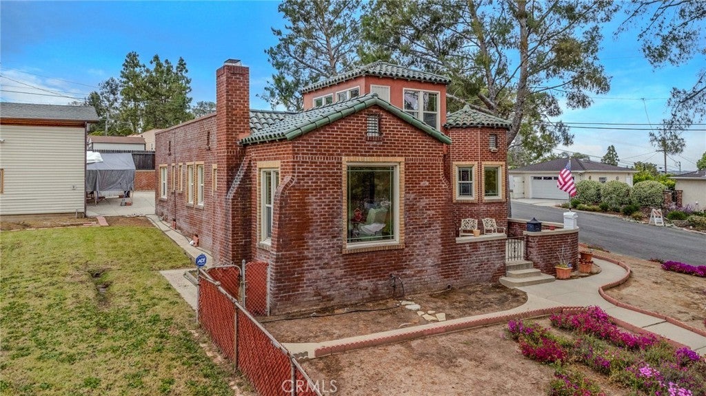 Photo of Listing #IN24109197