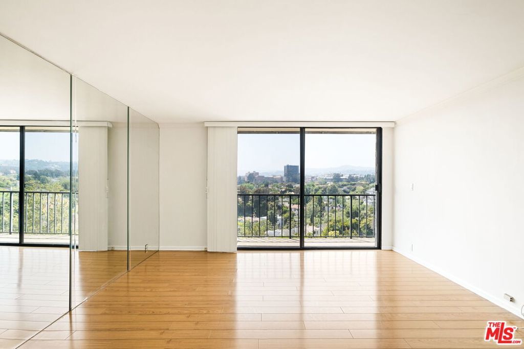 Photo of Listing #24394935