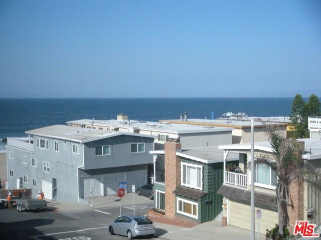 128 Marine Avenue, Manhattan Beach.