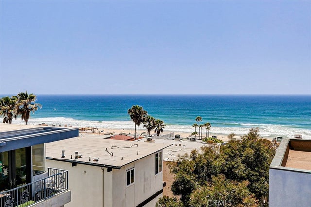 2909 Highland Avenue, Manhattan Beach.