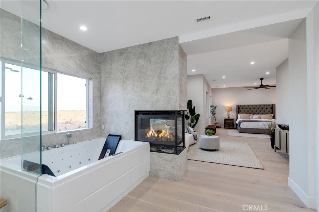 Photo of Listing #CV24119079