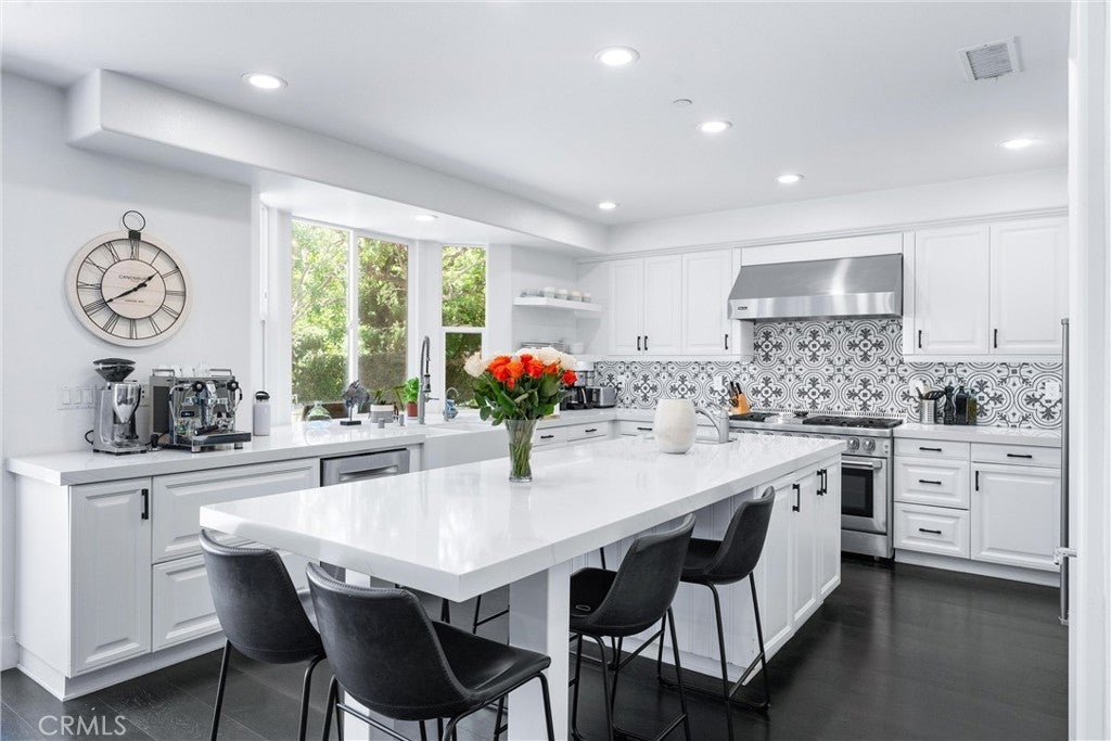 Photo of Listing #OC24127156