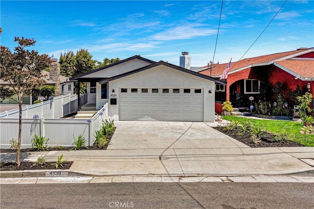 4539 W 134th Street