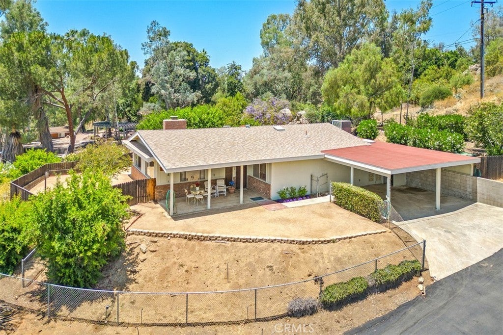 Photo of Listing #IV24131931