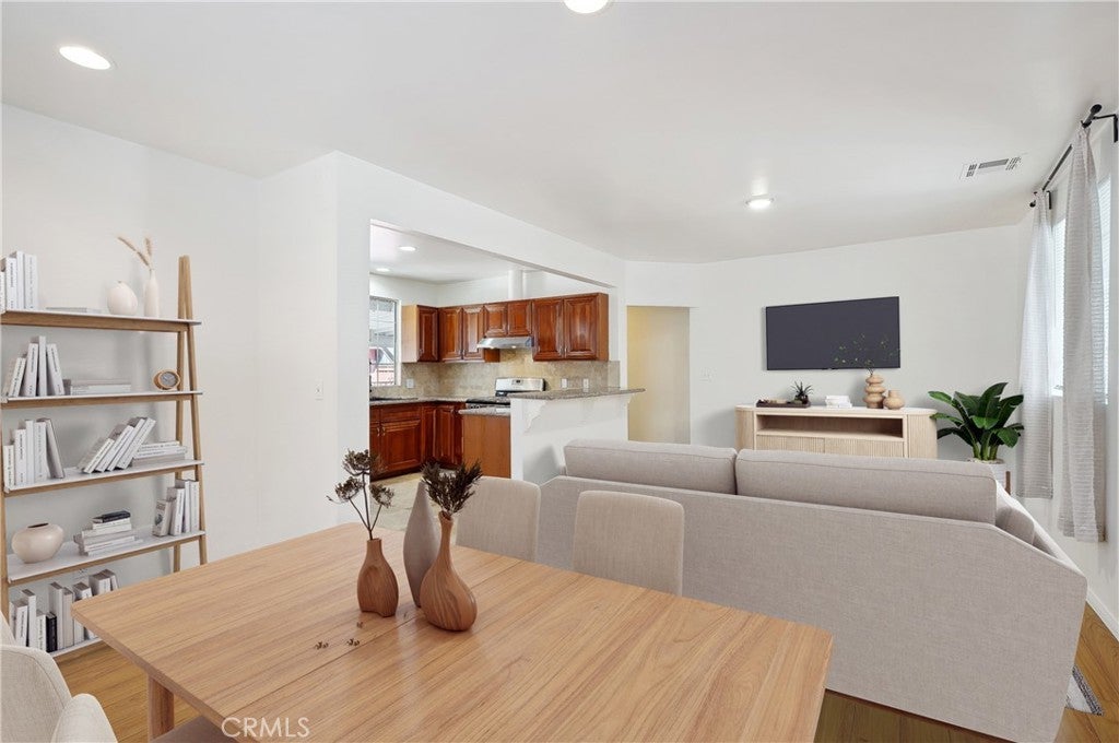 Photo of Listing #PF24114056