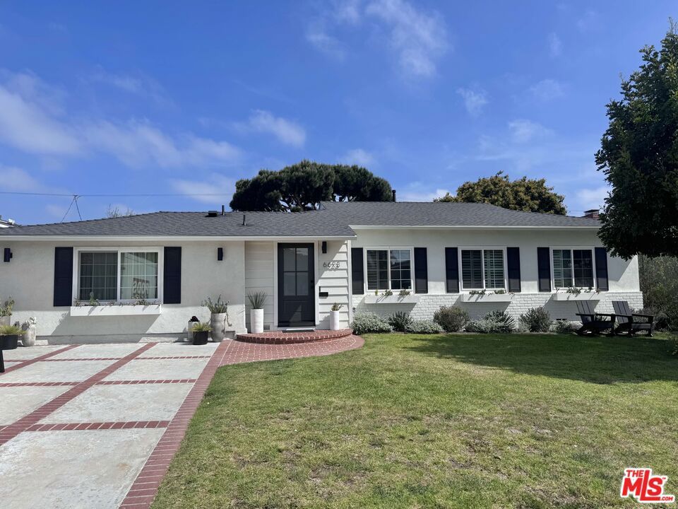 Photo of Listing #24414699