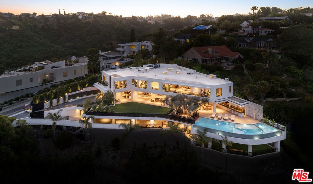 Photo of Listing #24415247