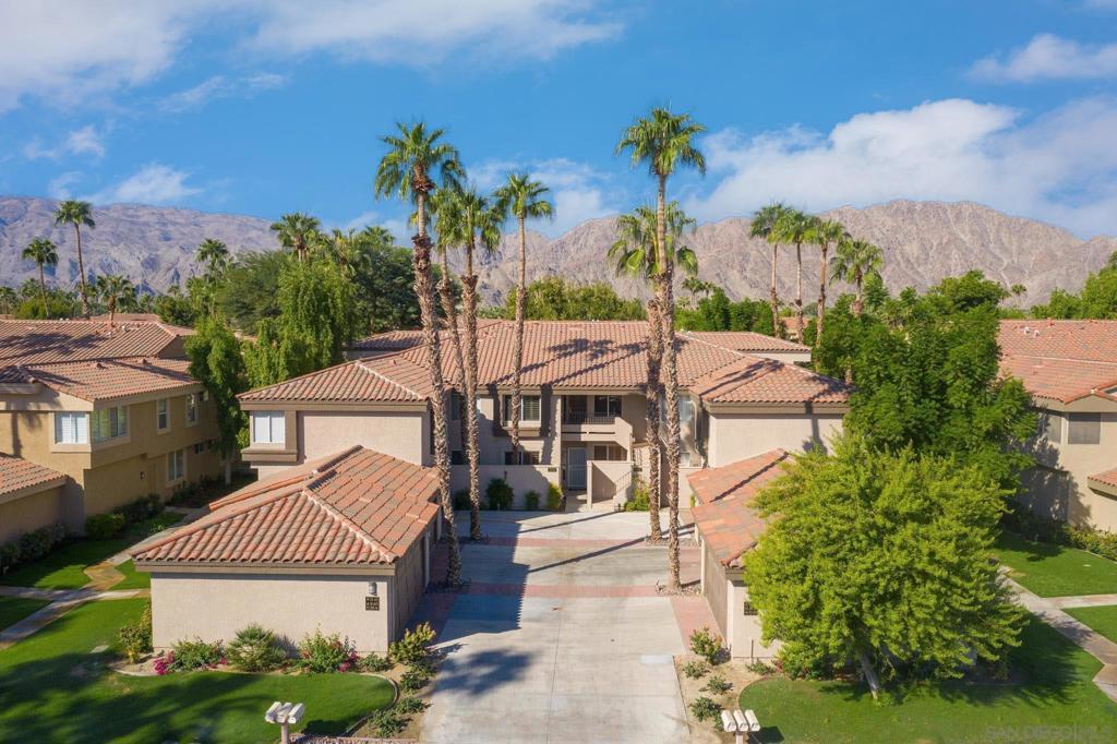 55399 Winged Foot, La Quinta