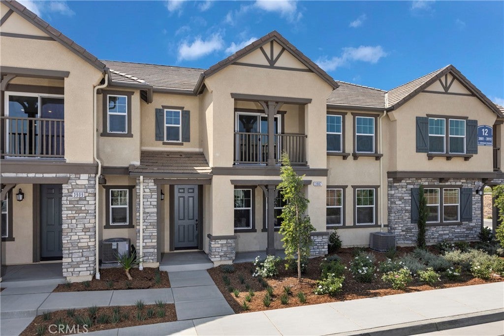 Photo of Listing #IV24146675