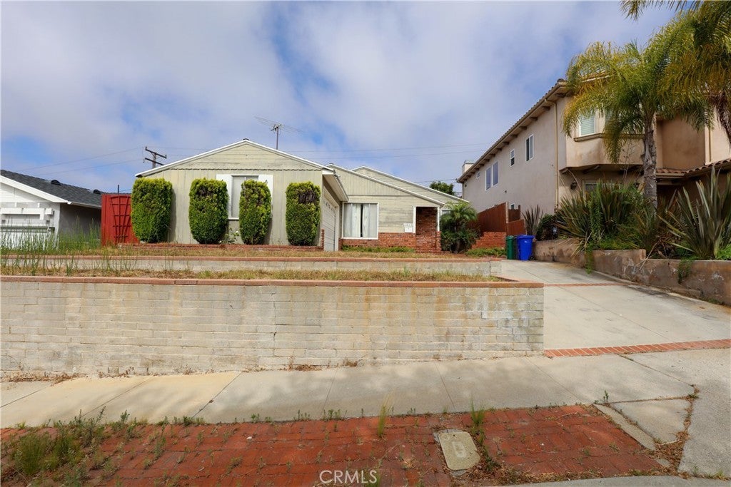 1212 Magnolia Avenue
