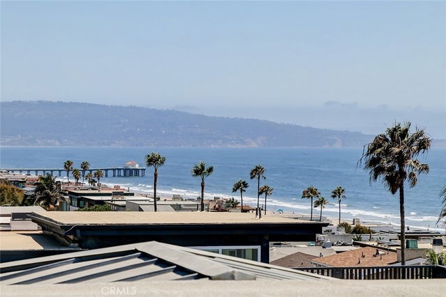 3305 Bayview Drive, Manhattan Beach.