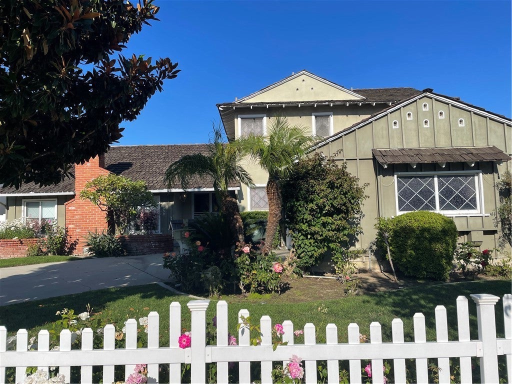 22932 Samuel Street