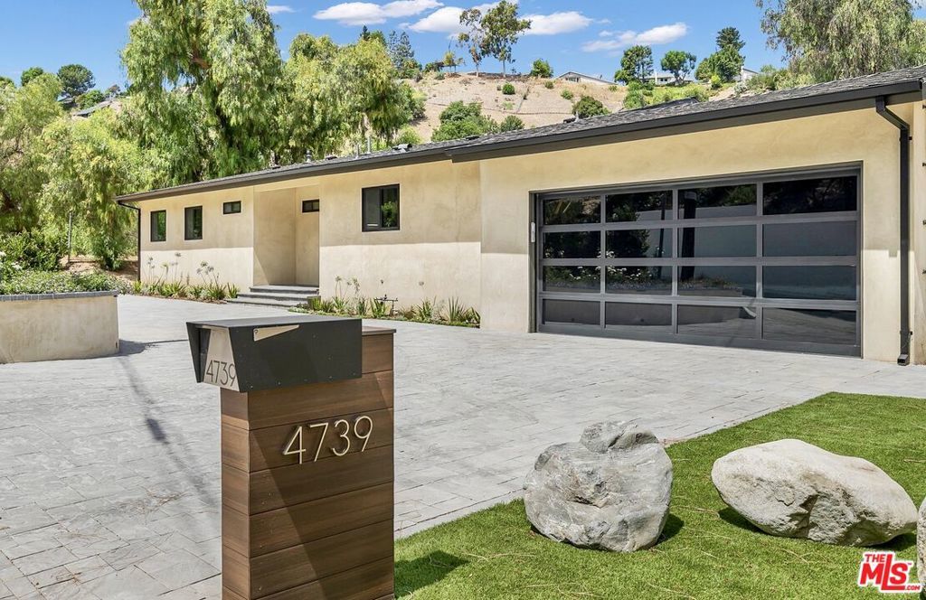 Photo of Listing #24423631