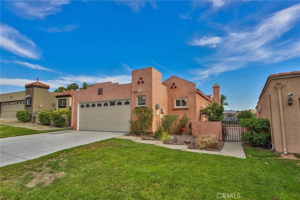 Photo of Listing #IV24164327