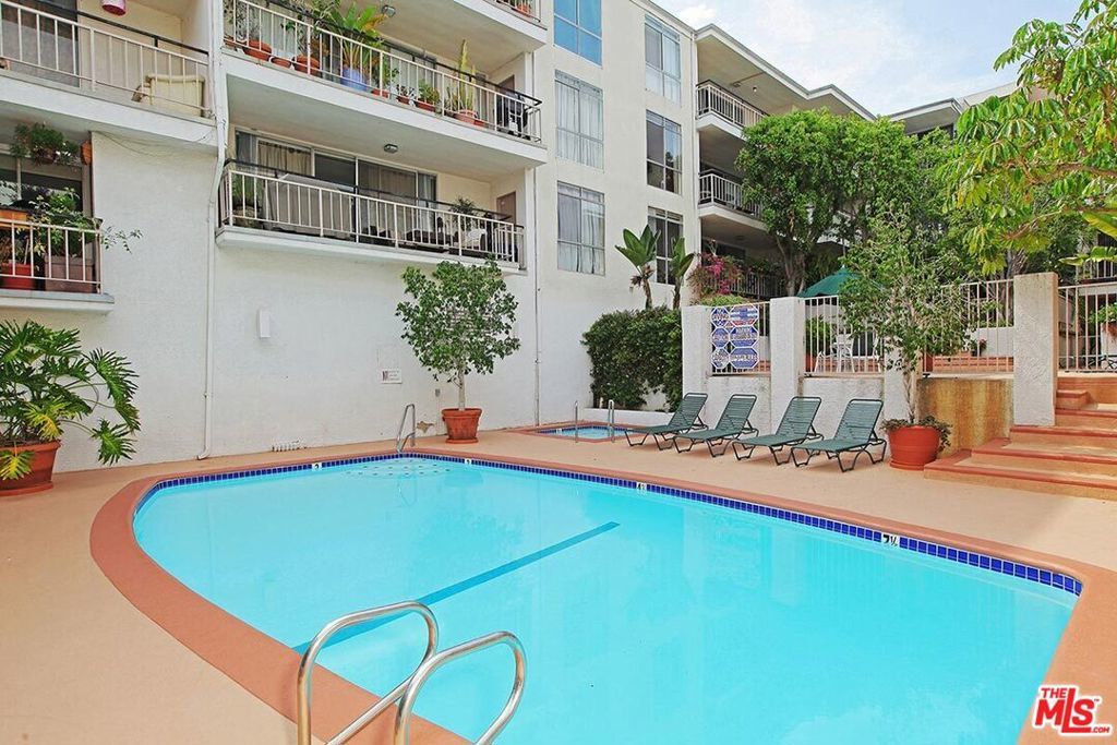 Photo of Listing #24428663