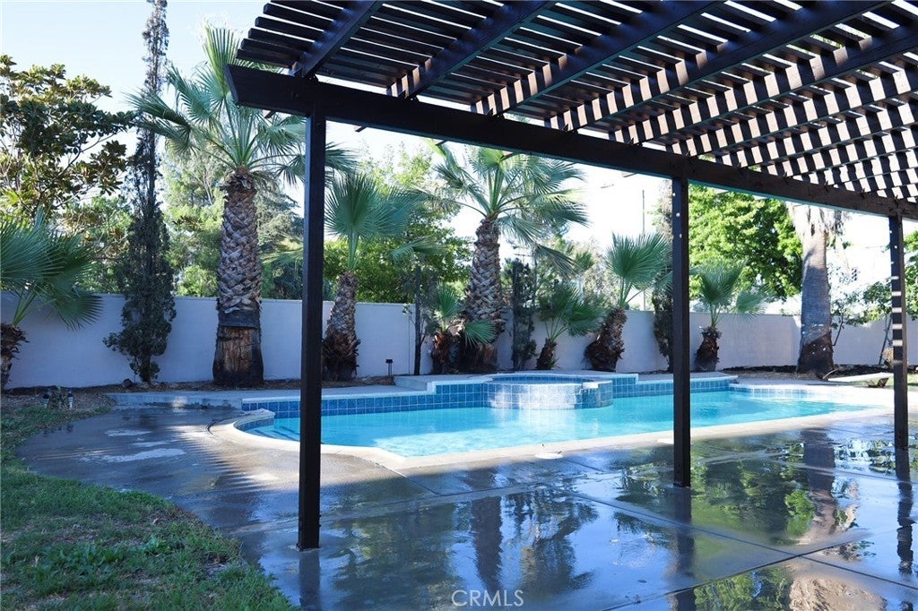 Photo of Listing #IV24176091