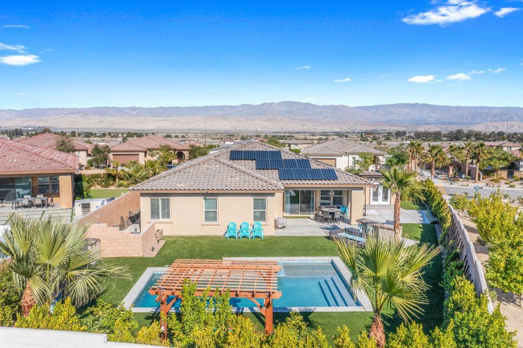 74327 Zeppelin Drive, Palm Desert