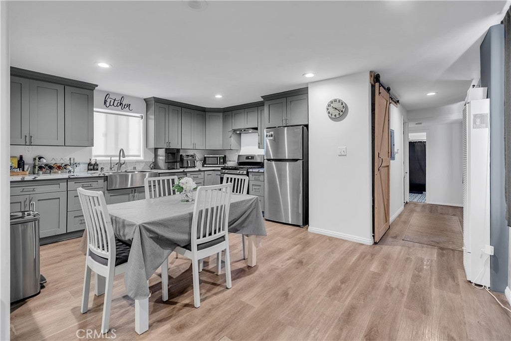 Photo of Listing #DW24178168