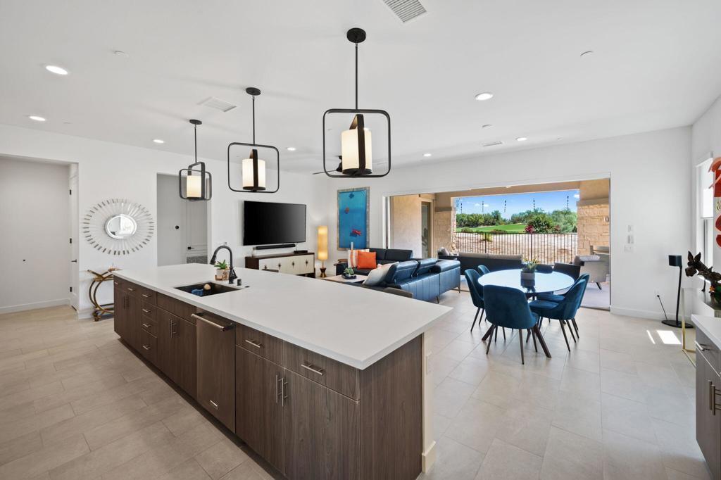 802 Retreat Circle, Palm Desert