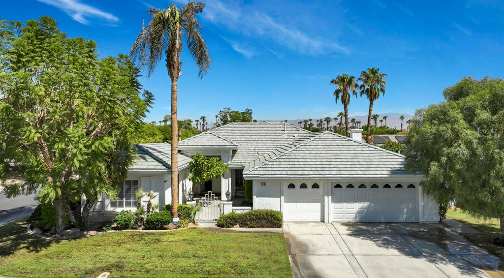 80 Beekman Place, Palm Desert