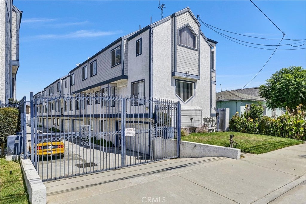 1507 W 146 Th Street 4