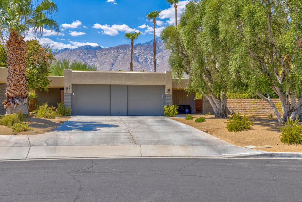 1549 Sunflower Court, Palm Springs