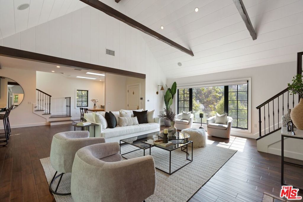 Photo of Listing #24435653