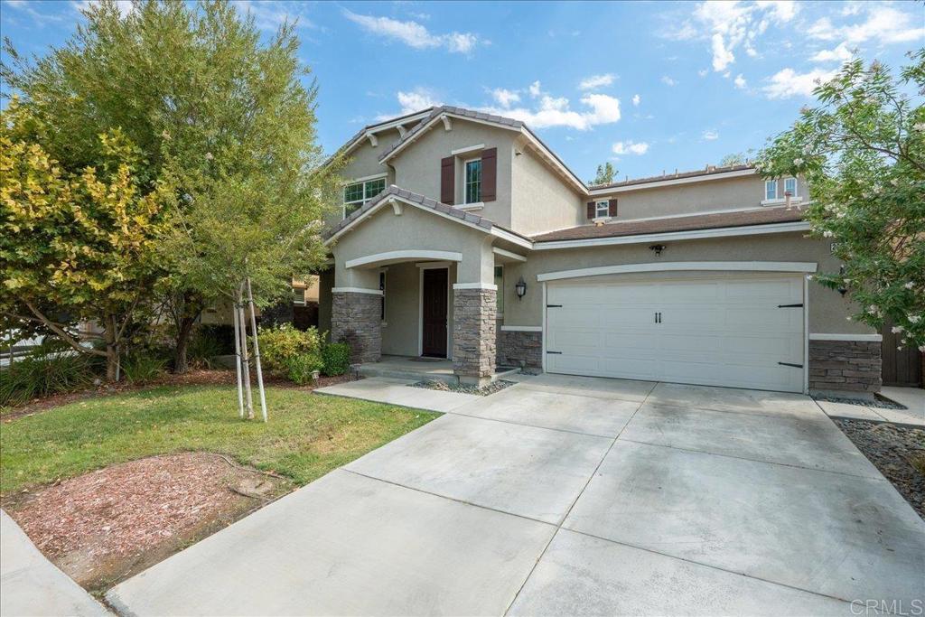 Photo of Listing #PTP2405500