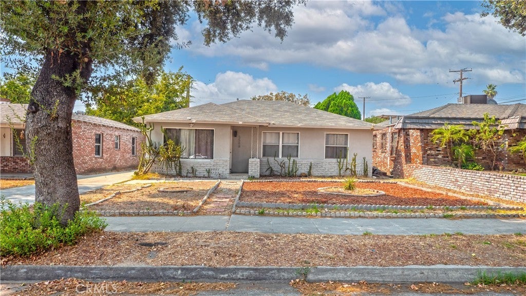 Photo of Listing #DW24189218