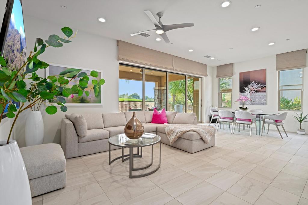 602 Retreat Circle, Palm Desert