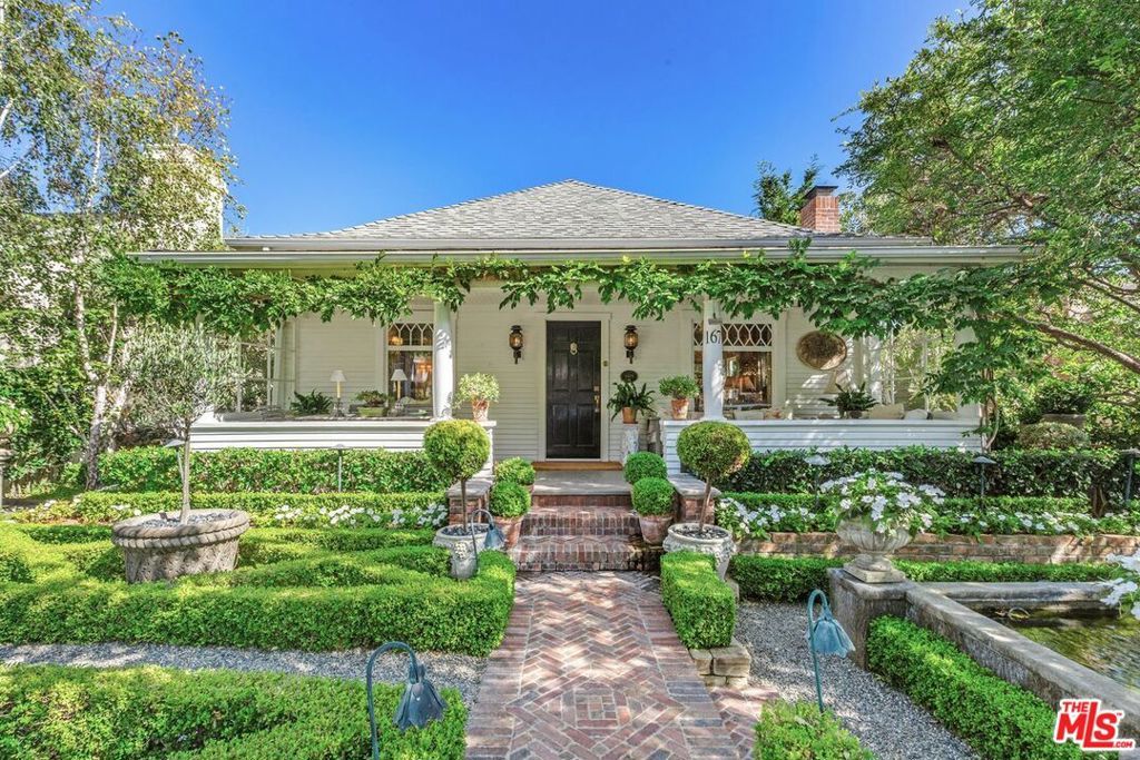 Photo of Listing #24429667