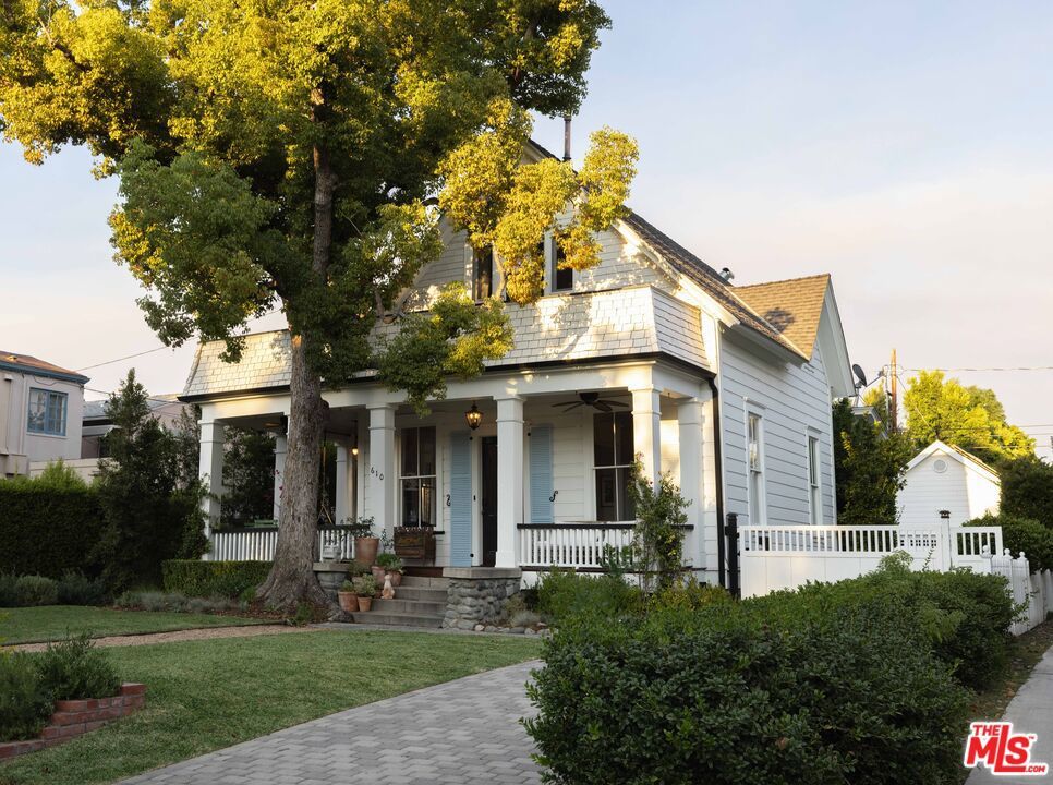 Photo of Listing #24438051