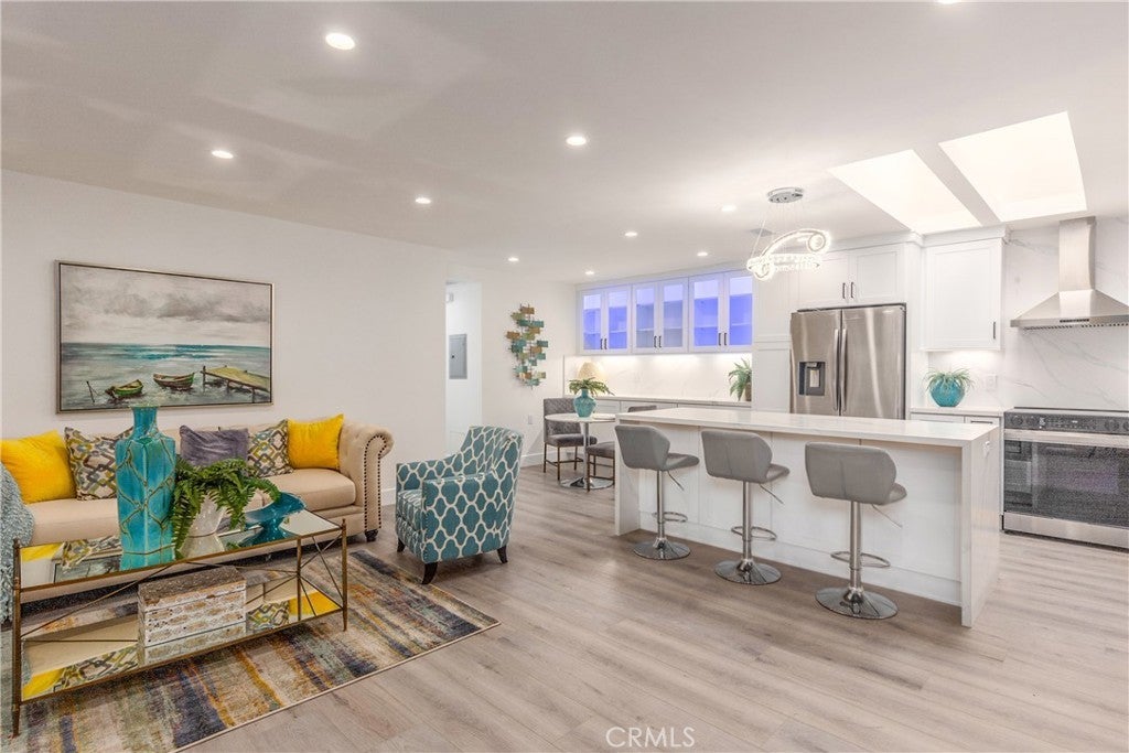 Photo of Listing #OC24190045