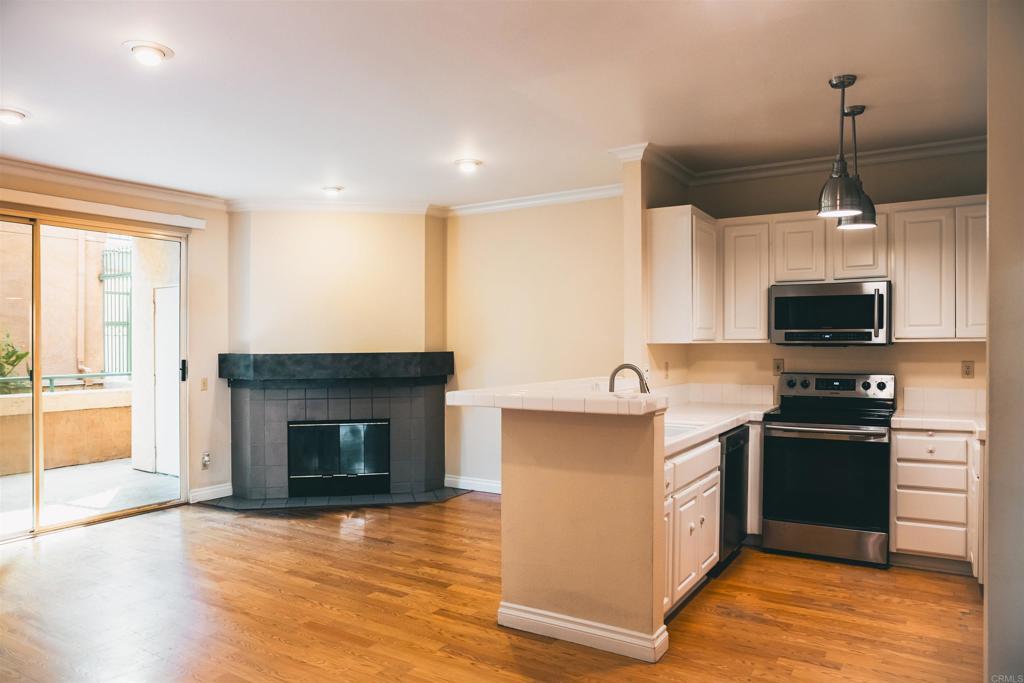 Photo of Listing #PTP2405659