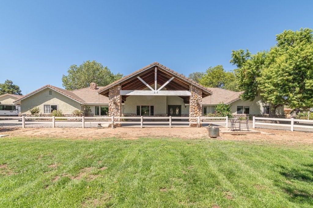 Photo of Listing #SW24192374