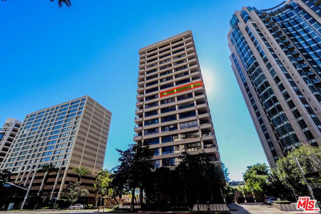 Photo of Listing #24435210