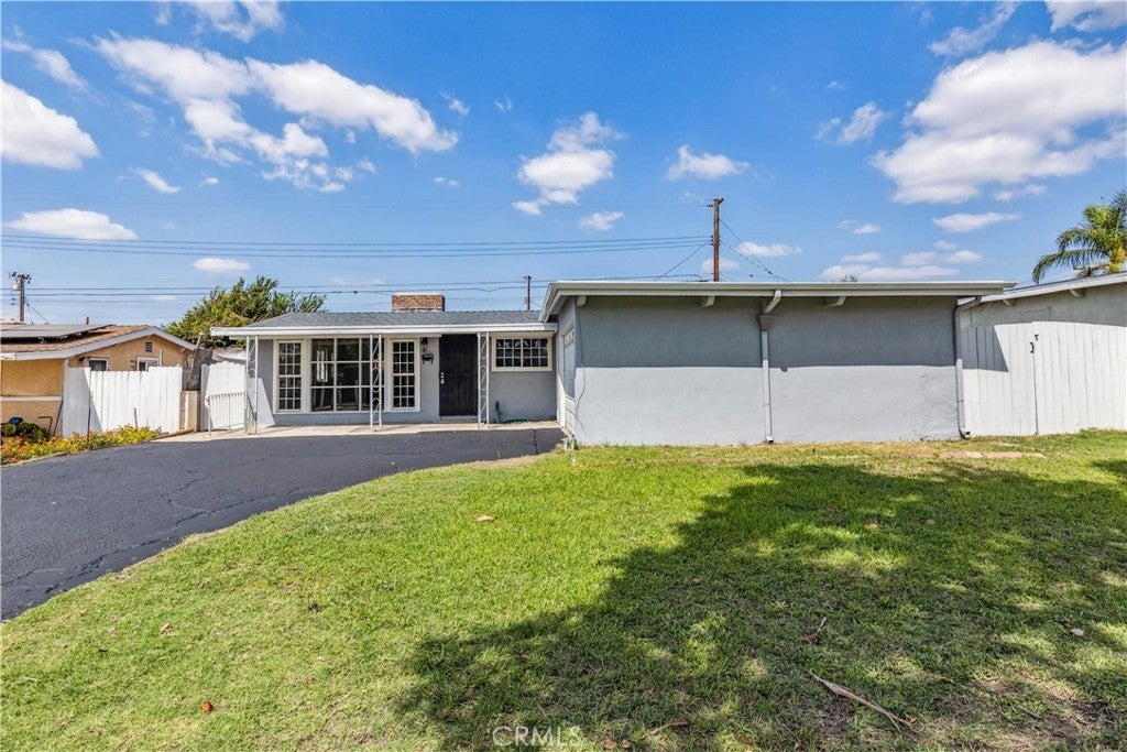 Photo of Listing #OC24194390