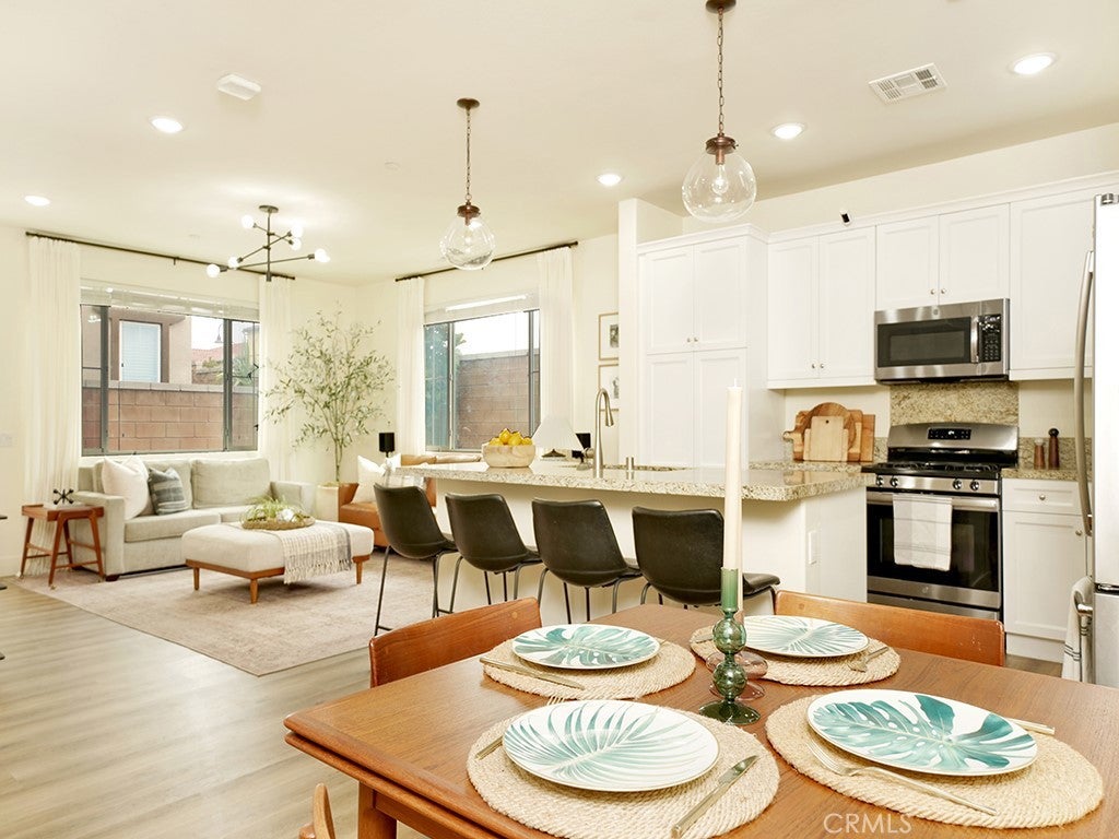 Photo of Listing #OC24197245