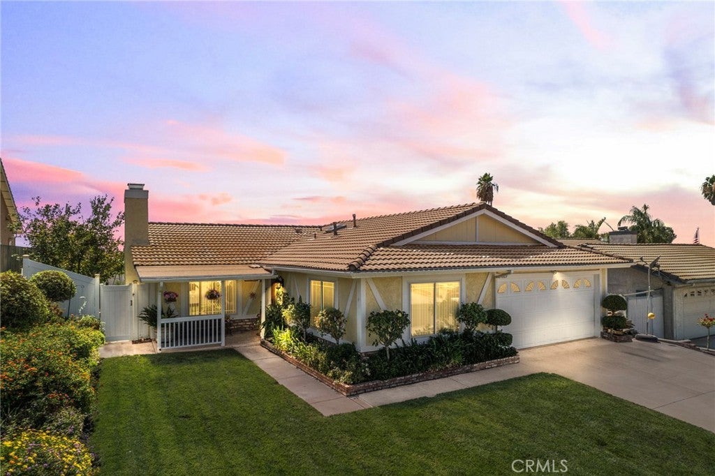 Photo of Listing #SW24191257