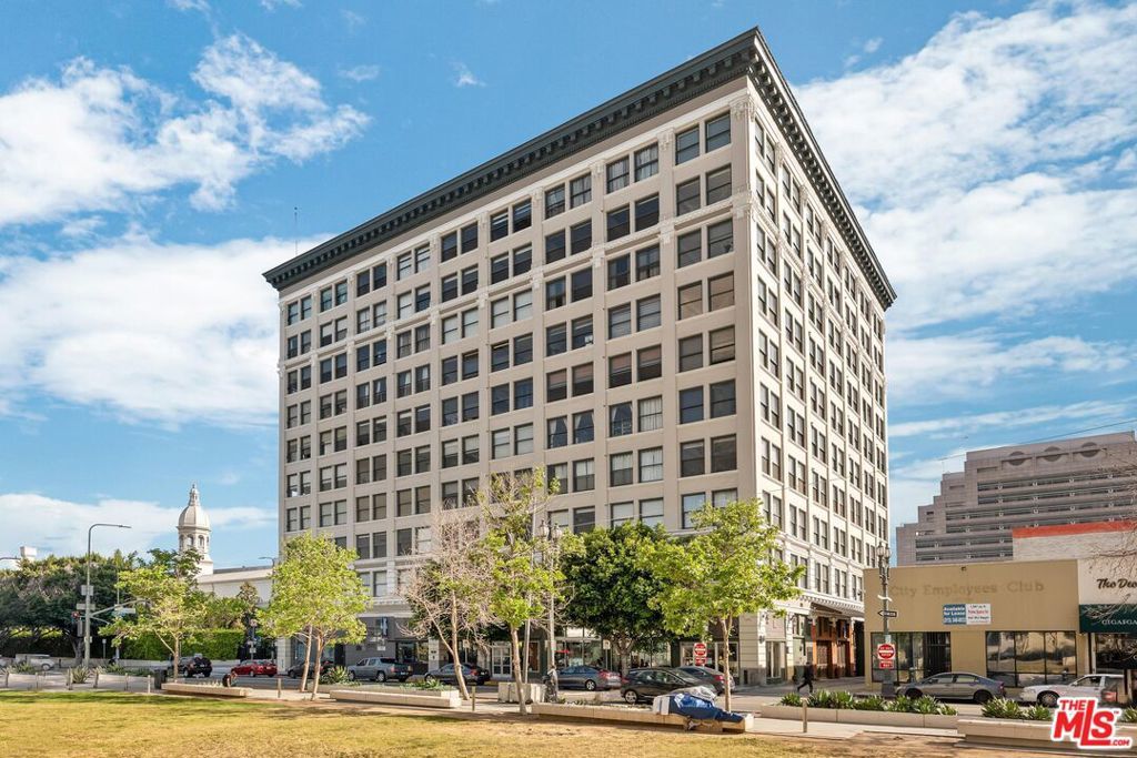 Photo of Listing #24444645