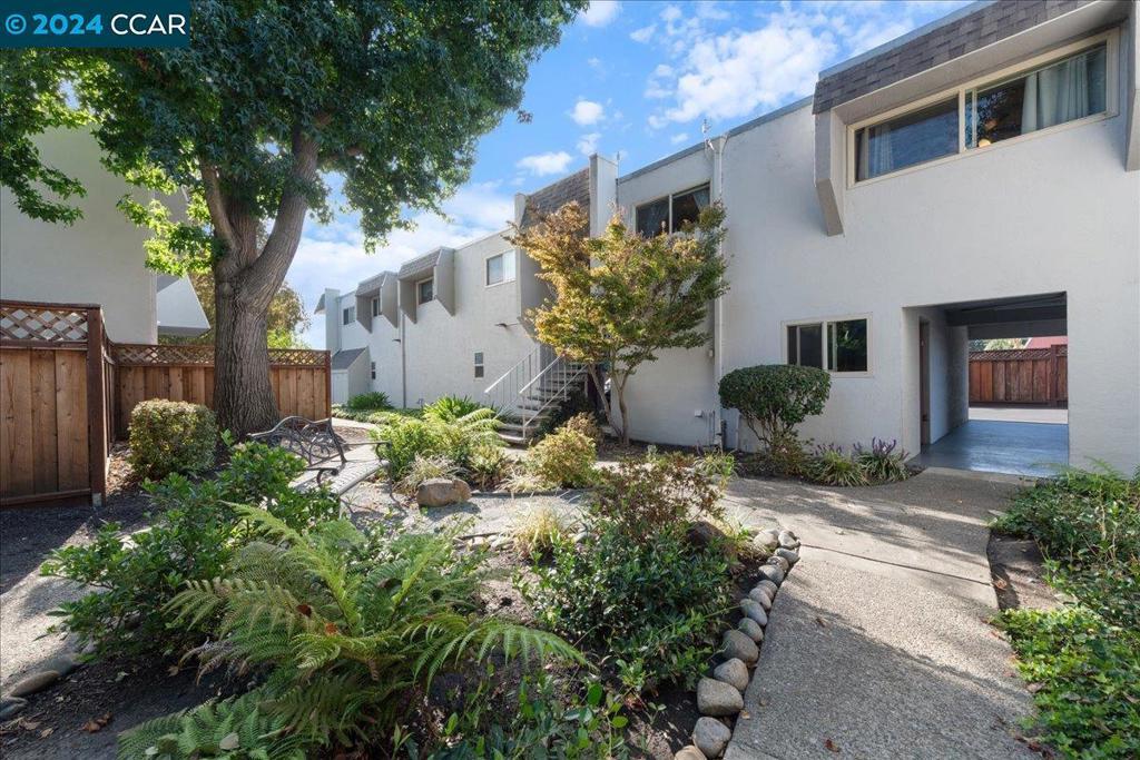 Photo of Listing #41074311