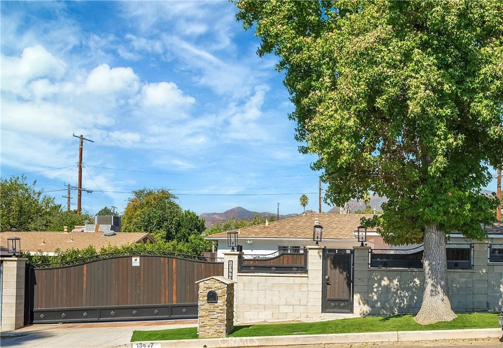 Photo of Listing #SR24202587