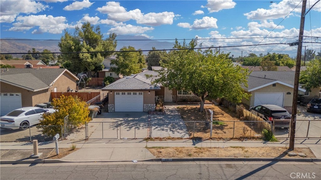 Photo of Listing #IV24203127