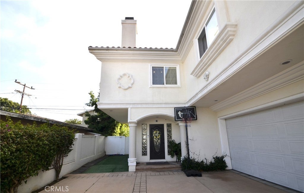 2224 Plant Avenue B