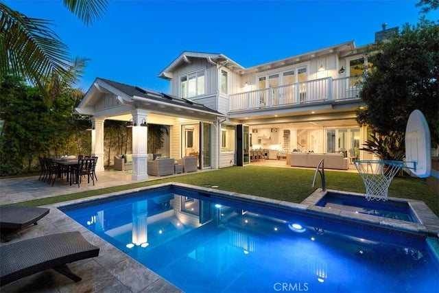 1751 8th Street, Manhattan Beach.