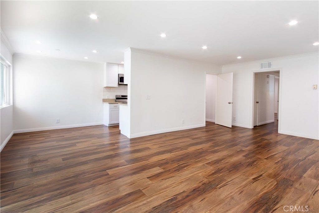 Photo of Listing #BB24203217