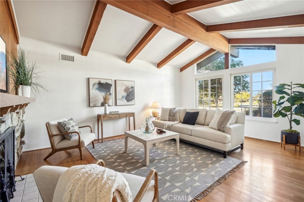 Photo of Listing #TR24203364