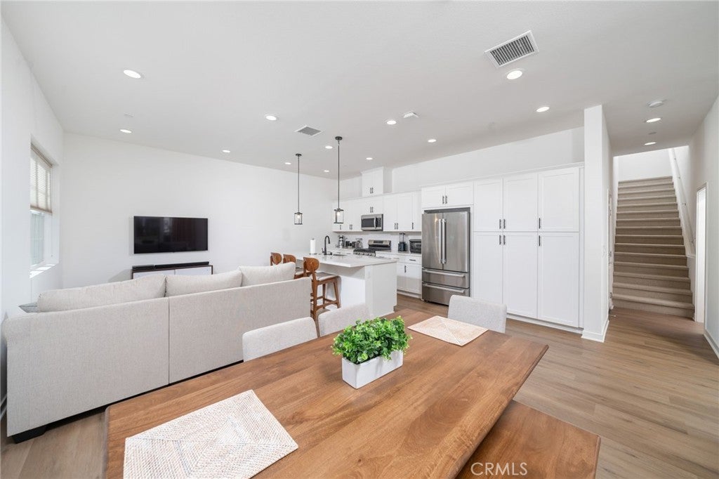 Photo of Listing #CV24203252