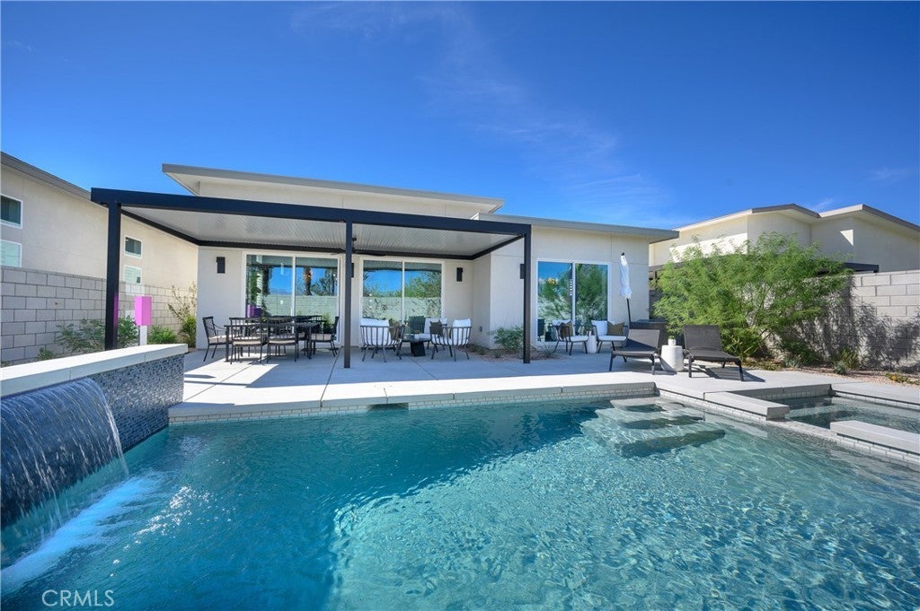 296 Mustang Lane, Palm Springs